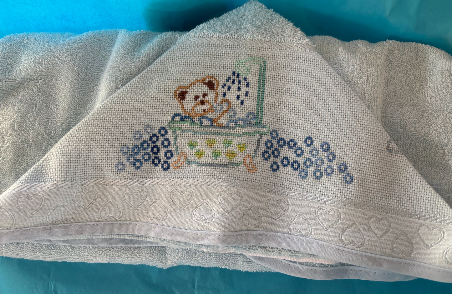Toalla capucha bebe  bordada personalizada