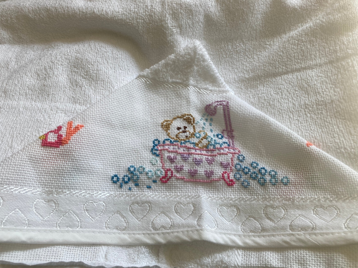 Toalla capucha bebe  bordada personalizada